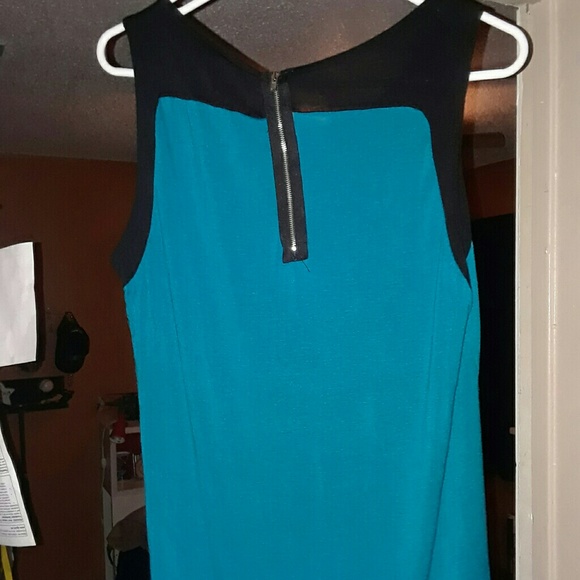 Mossimo - Picture 2 of 4